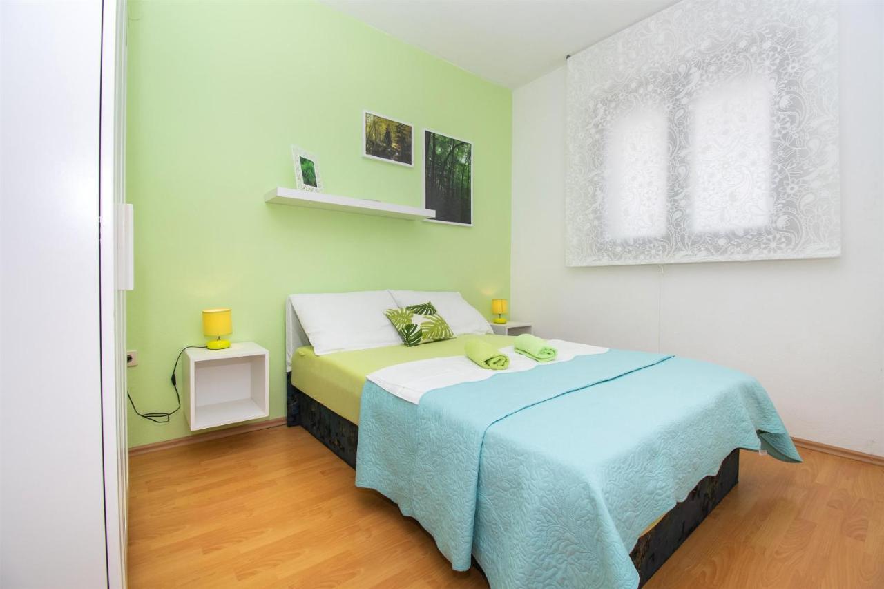 Apartments Dijana Pakoštane Kültér fotó
