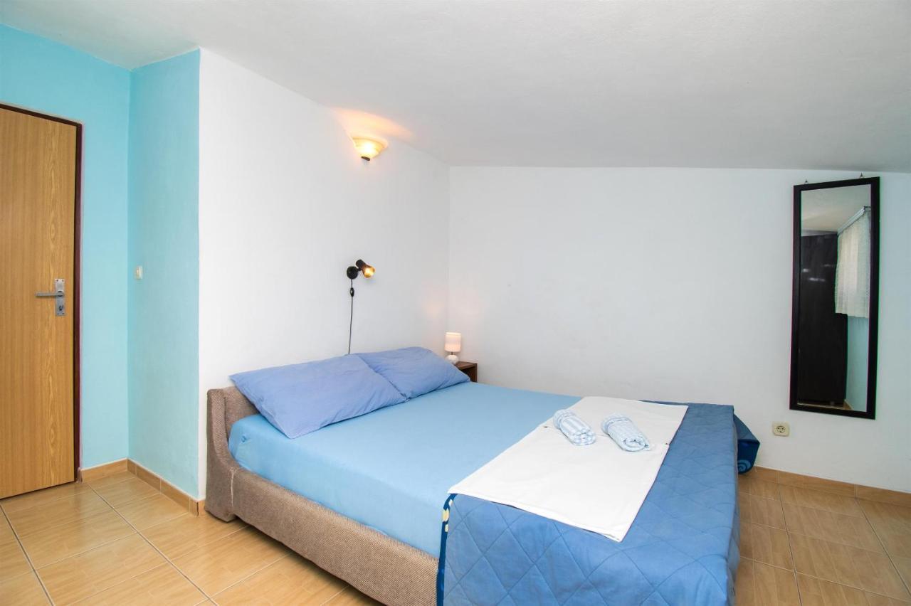 Apartments Dijana Pakoštane Kültér fotó
