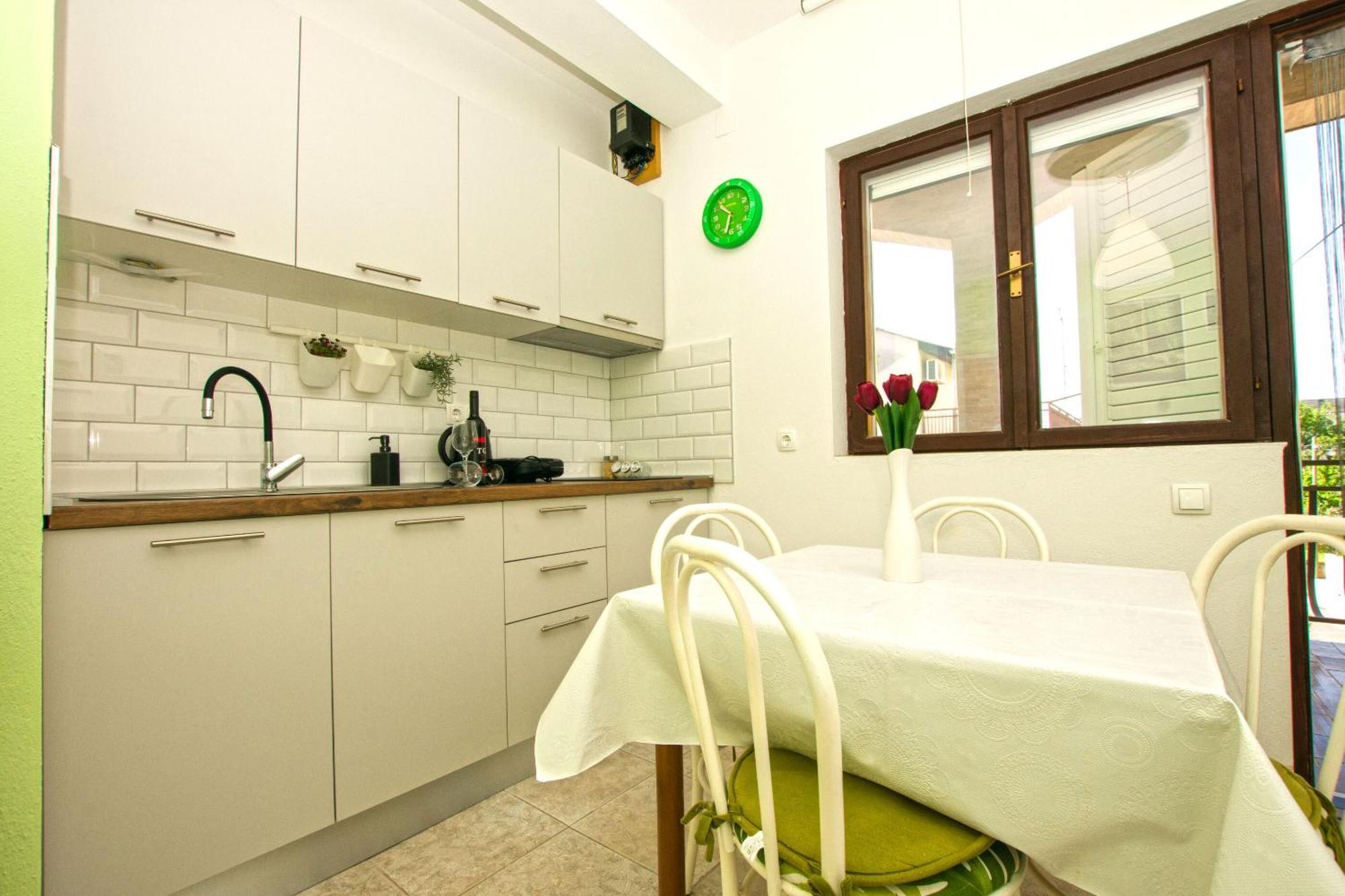 Apartments Dijana Pakoštane Kültér fotó